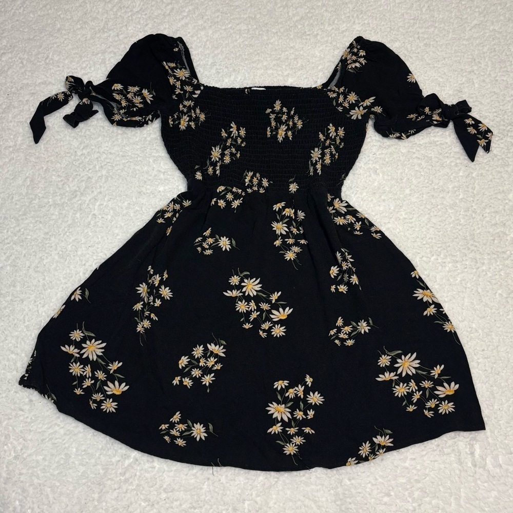 Black Floral Smocked Puff-Sleeve Dress